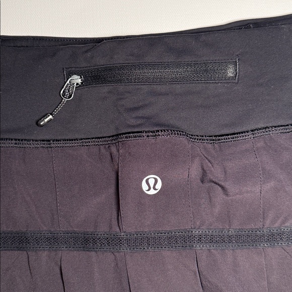 Lululemon Pace Setter tennis Skort. Sz 4 Black - Picture 2 of 9